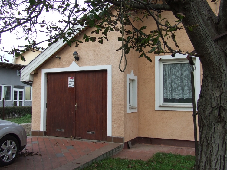 for rent house Szigetszentmiklós Lakihegy Budapest előváros 180 m<sup>2</sup> 200 ezer Ft / hó