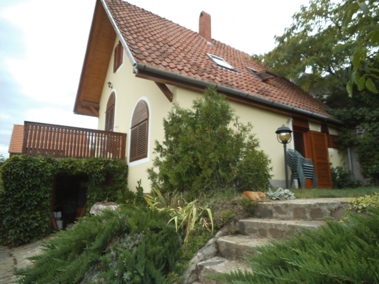 Eladó nyaraló Hegymagas  80 m<sup>2</sup> 60.4 millió Ft
