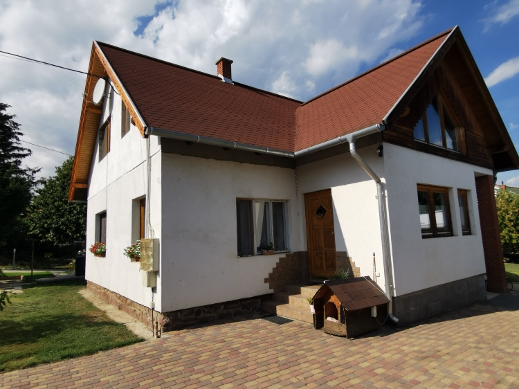 For sale house Balatonalmádi  115 m<sup>2</sup> 94 millió Ft
