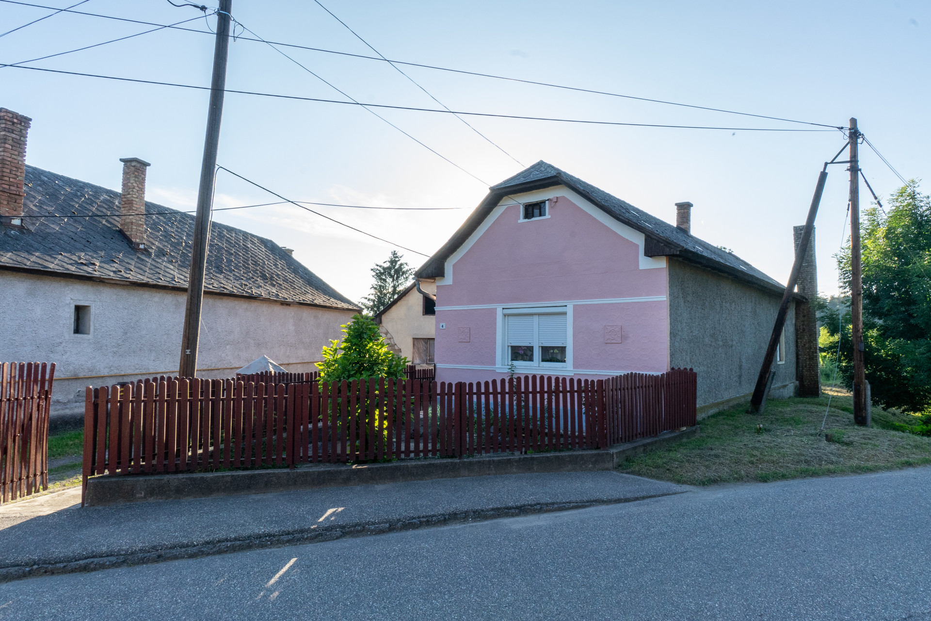 A fájl már létezik a célhelyen: import/kepek/4870897.jpg
Eladó Családi ház Serényfalva  93 m<sup>2</sup> 8.5 millió Ft