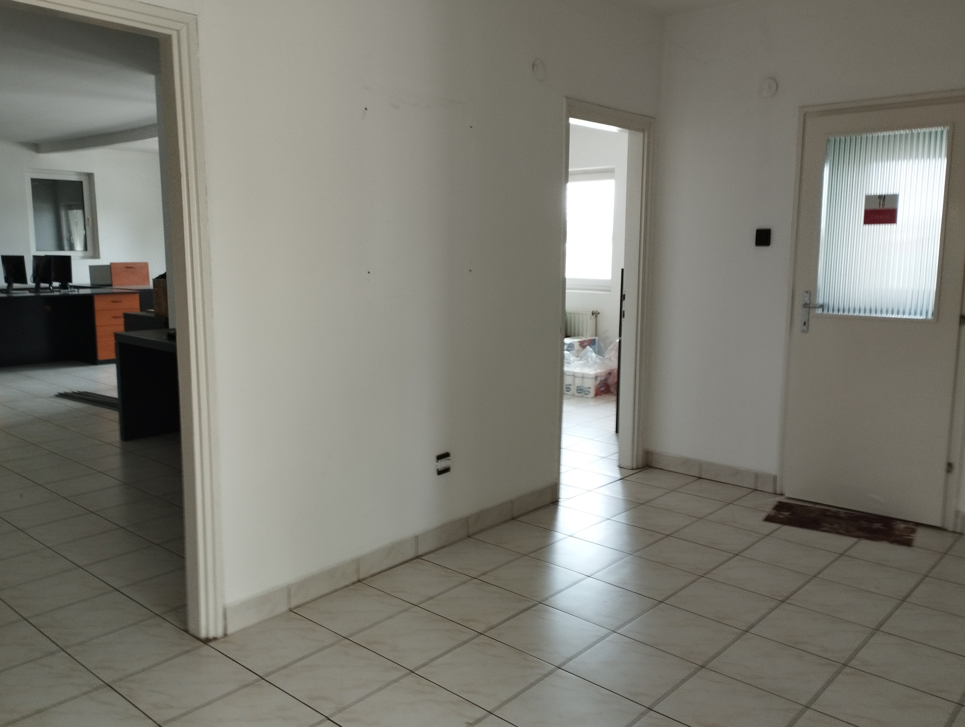 A fájl nem létezik a célhelyen: import/kepek/5232359.jpg. Másolás...
Kép sikeresen importálvaEladó Iroda egyéb Szolnok  210 m<sup>2</sup> 200000 millió Ft