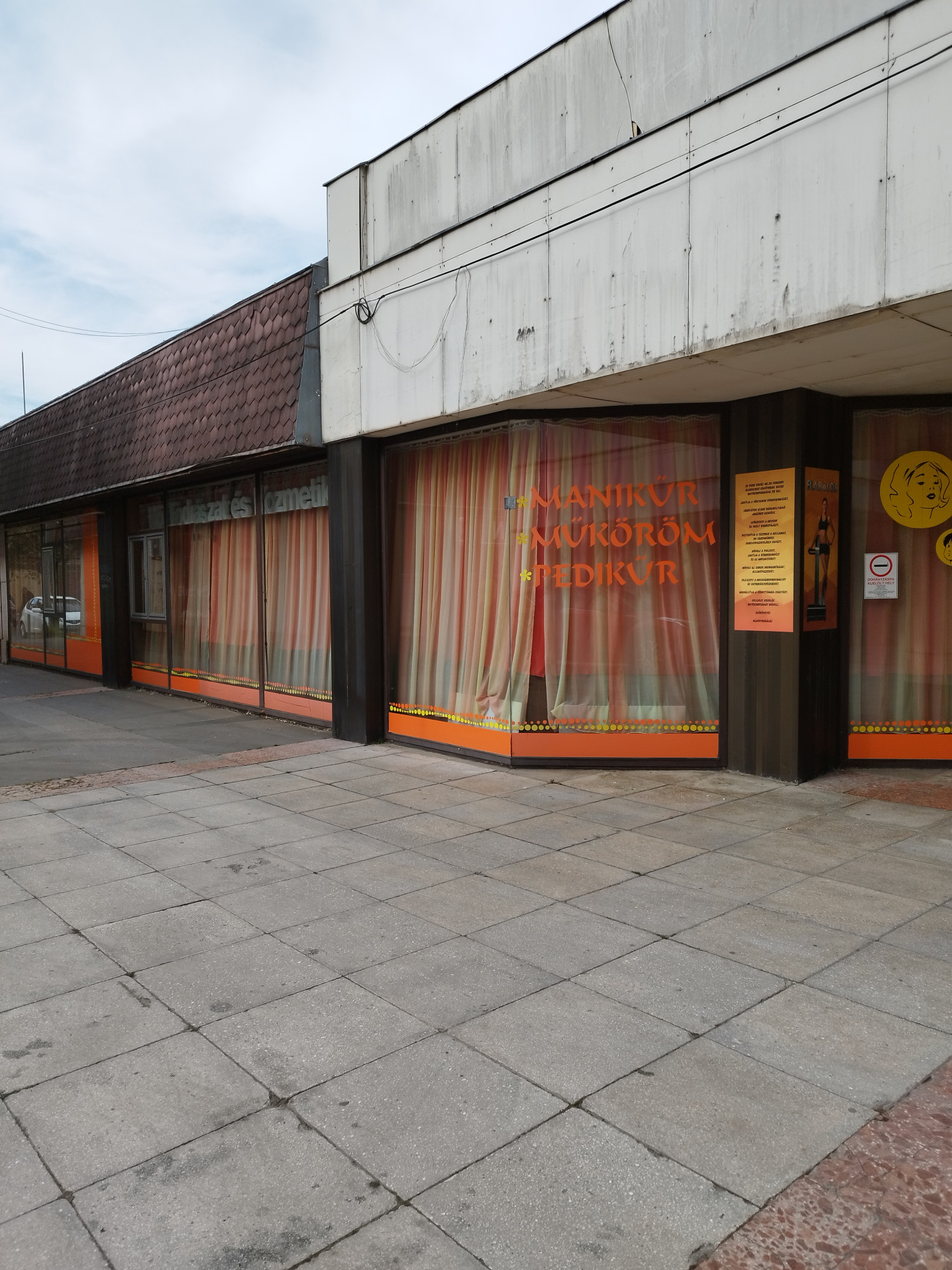 A fájl már létezik a célhelyen: import/kepek/5243127.jpg
For sale retail space Szolnok  181 m<sup>2</sup> 69.9 millió Ft