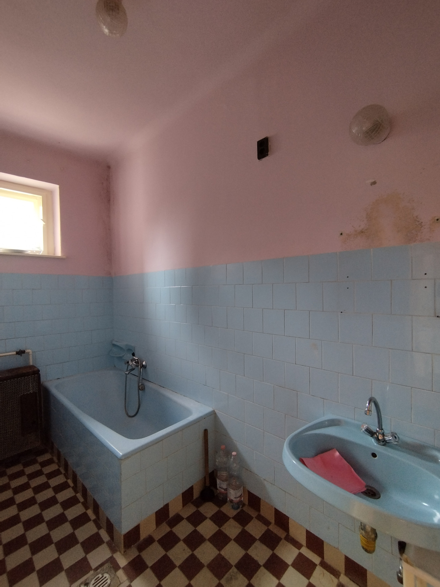 A fájl már létezik a célhelyen: import/kepek/5366920.jpg
For sale flat Szolnok  67 m<sup>2</sup> 14 millió Ft