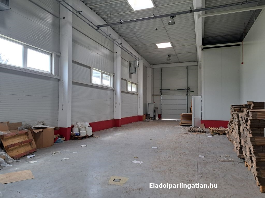 A fájl nem létezik a célhelyen: import/kepek/5392575.jpg. Másolás...
Kép sikeresen importálvaEladó Raktár Aba  2346 m<sup>2</sup> 745 millió Ft