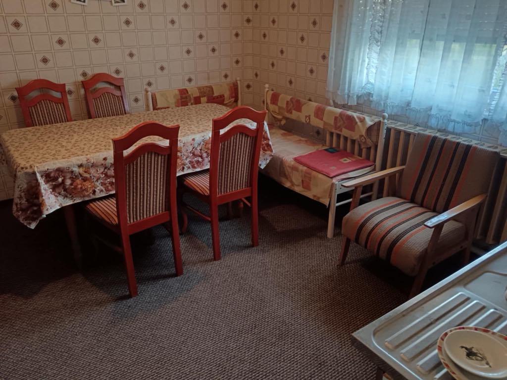 A fájl nem létezik a célhelyen: import/kepek/5546053.jpg. Másolás...
Kép sikeresen importálvaEladó Családi ház Kőtelek  88 m<sup>2</sup> 11.5 millió Ft