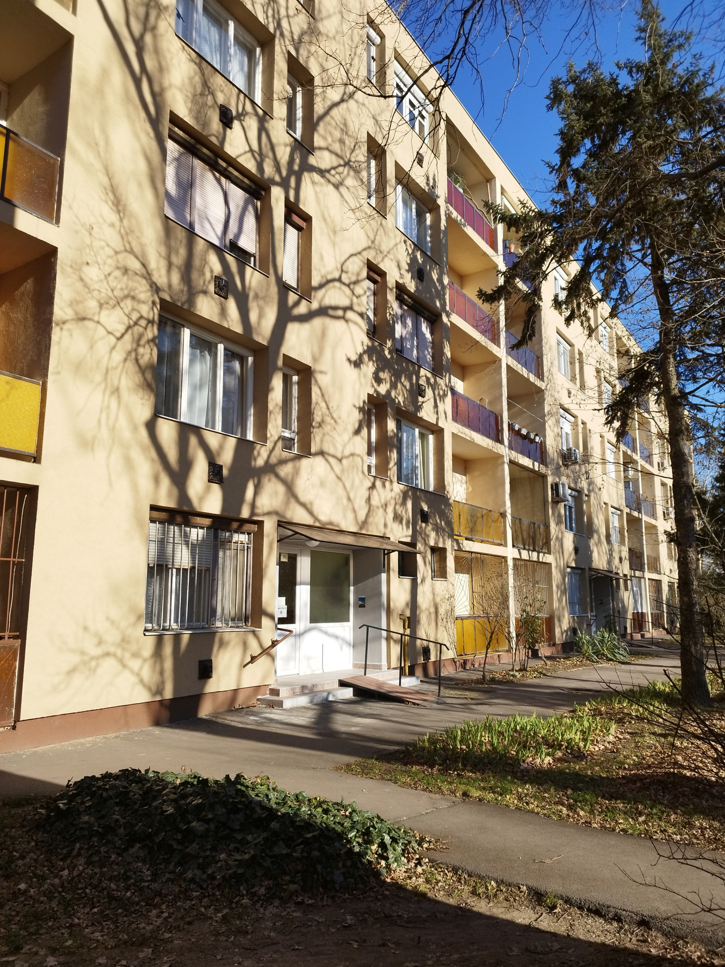 A fájl már létezik a célhelyen: import/kepek/5590111.jpg
For sale flat Szolnok  71 m<sup>2</sup> 29.8 millió Ft