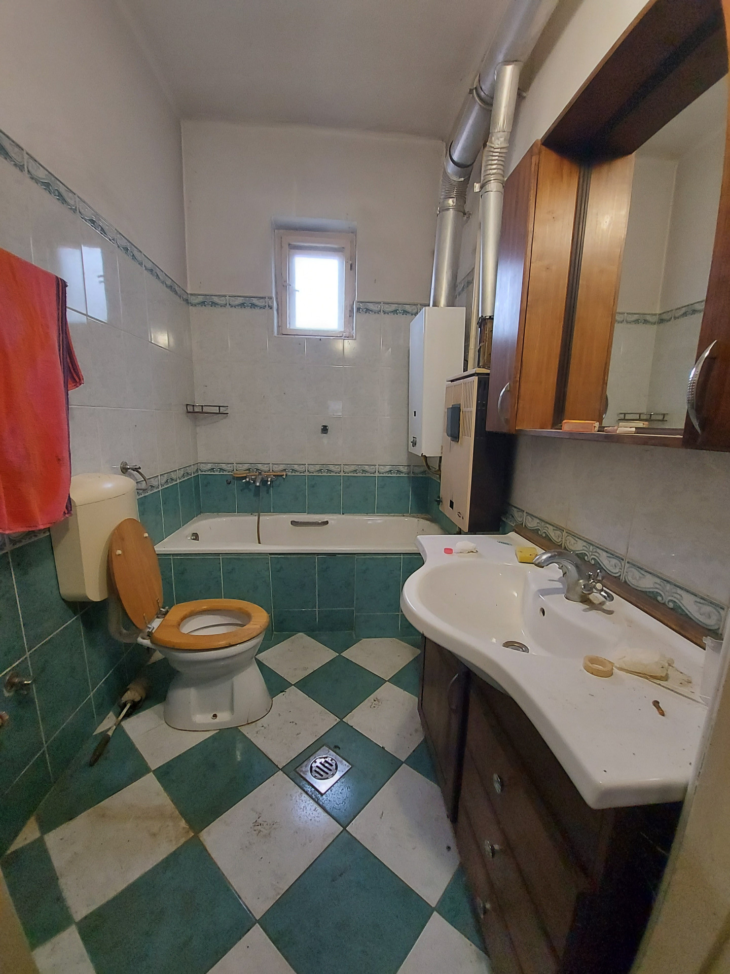 A fájl már létezik a célhelyen: import/kepek/5591299.jpg
For sale Semi-detached house part Szolnok  90 m<sup>2</sup> 12 millió Ft