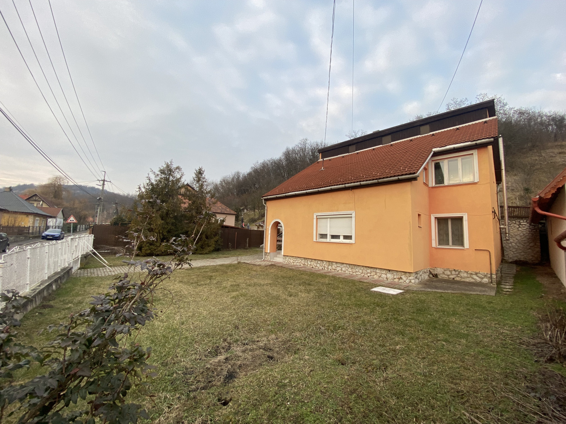 A fájl már létezik a célhelyen: import/kepek/5650340.jpg
Eladó Családi ház Miskolc  138 m<sup>2</sup> 47.9 millió Ft