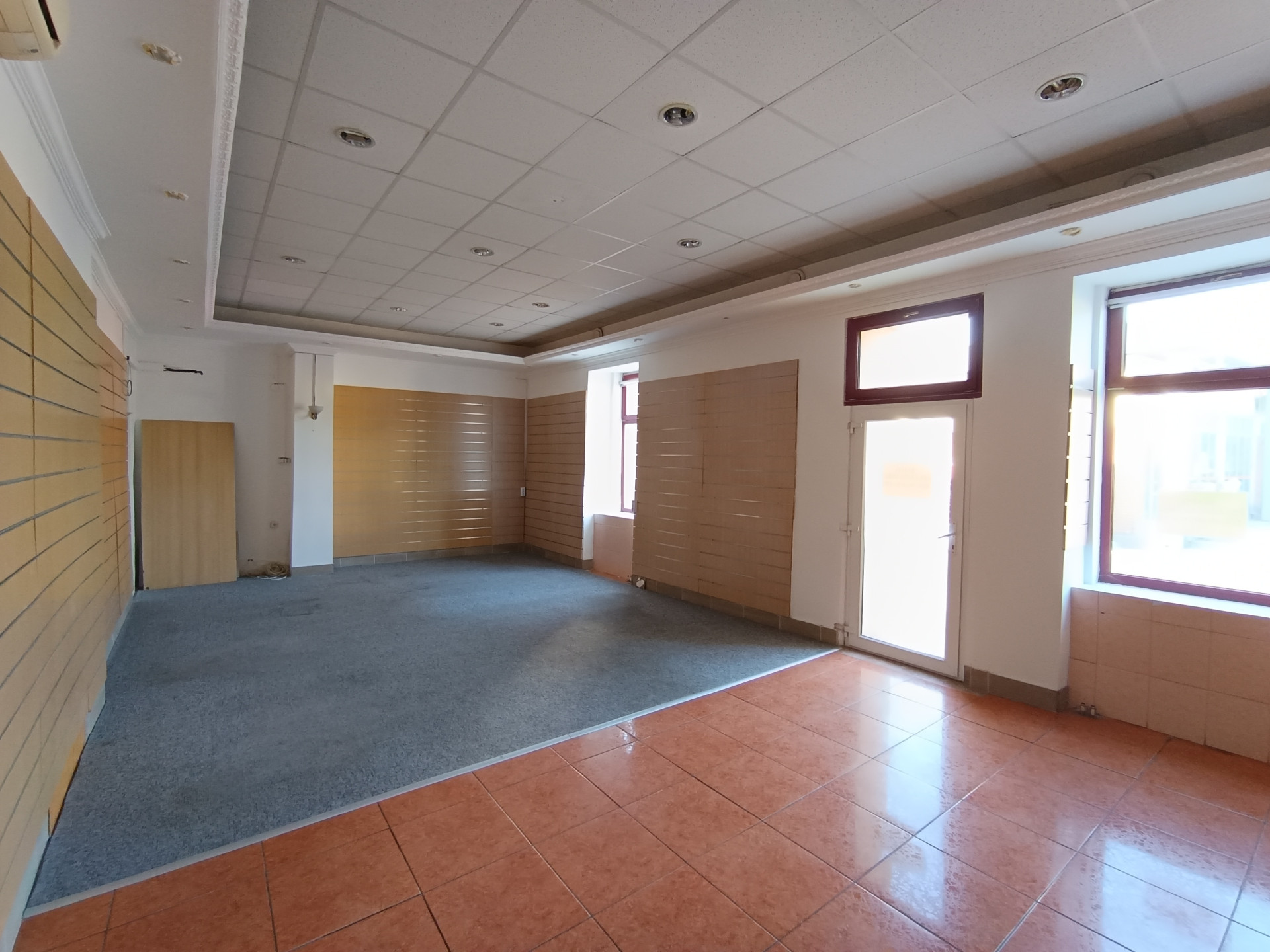 A fájl már létezik a célhelyen: import/kepek/5651039.jpg
Eladó üzlethelyiség Miskolc  46 m<sup>2</sup> 200000 millió Ft