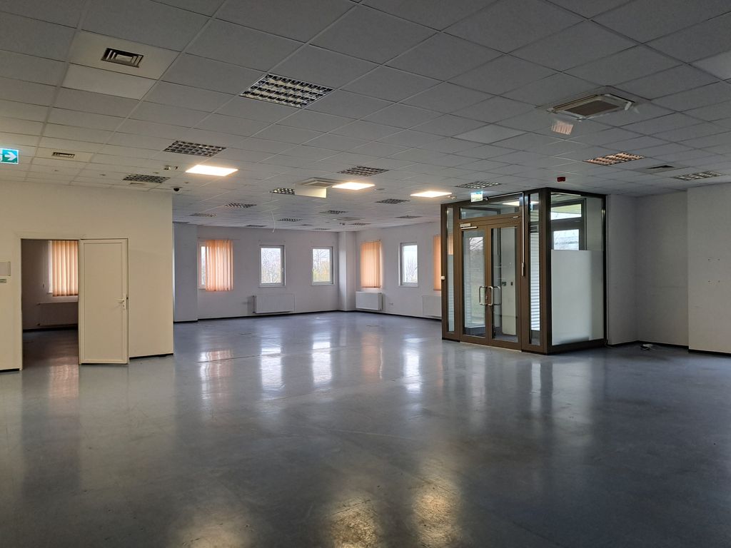 A fájl nem létezik a célhelyen: import/kepek/5660729.jpg. Másolás...
Kép sikeresen importálvaEladó Telephely Százhalombatta  2119 m<sup>2</sup> 14431 EUR
