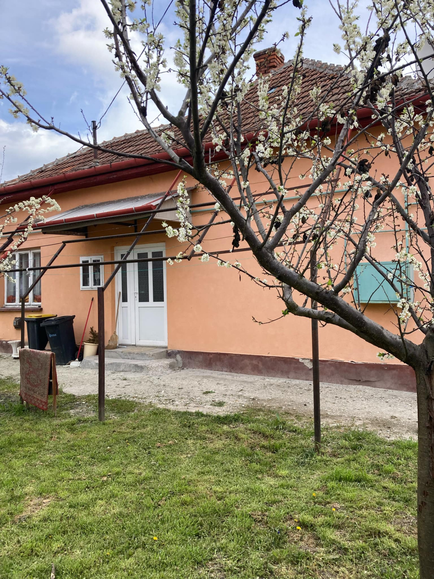 A fájl nem létezik a célhelyen: import/kepek/5708067.jpg. Másolás...
Kép sikeresen importálvaEladó Családi ház Kőtelek  65 m<sup>2</sup> 12.5 millió Ft