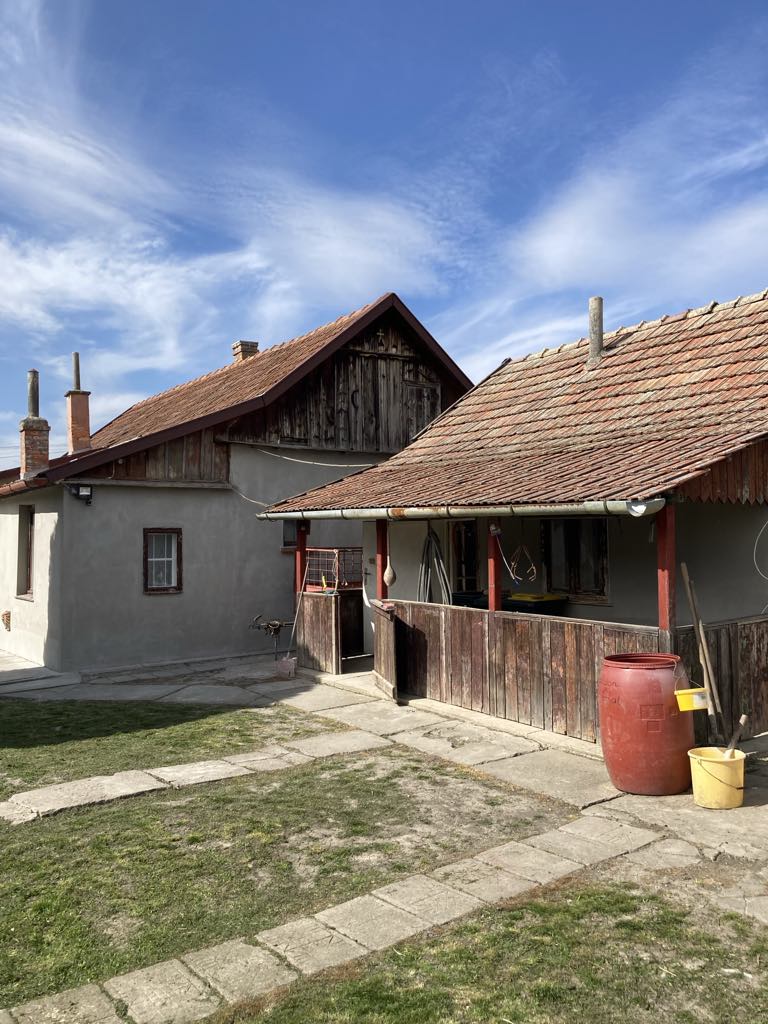 A fájl nem létezik a célhelyen: import/kepek/5709932.jpg. Másolás...
Kép sikeresen importálvaEladó Családi ház Zagyvarékas  70 m<sup>2</sup> 12.9 millió Ft