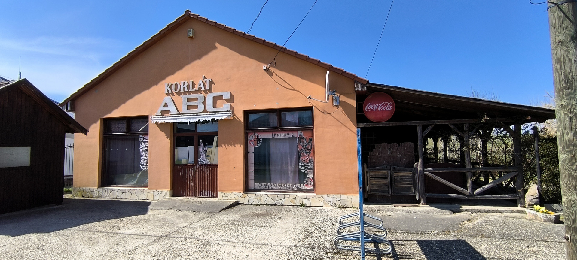 A fájl már létezik a célhelyen: import/kepek/5721991.jpg
Eladó Családi ház Korlát  102 m<sup>2</sup> 19.876 millió Ft