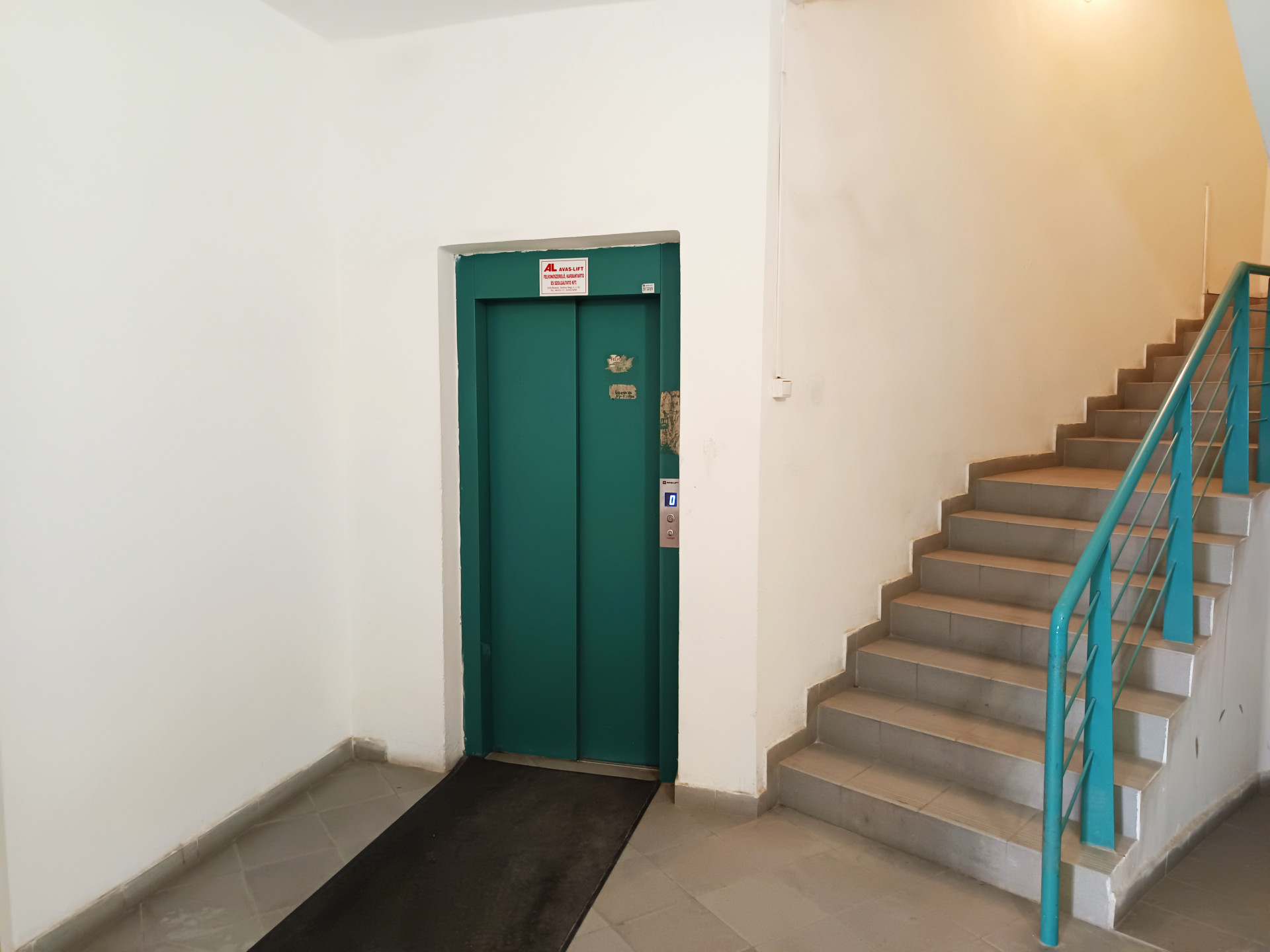 A fájl már létezik a célhelyen: import/kepek/5723249.jpg
Eladó Iroda irodaházban A Miskolc  209 m<sup>2</sup> 123.9 millió Ft
