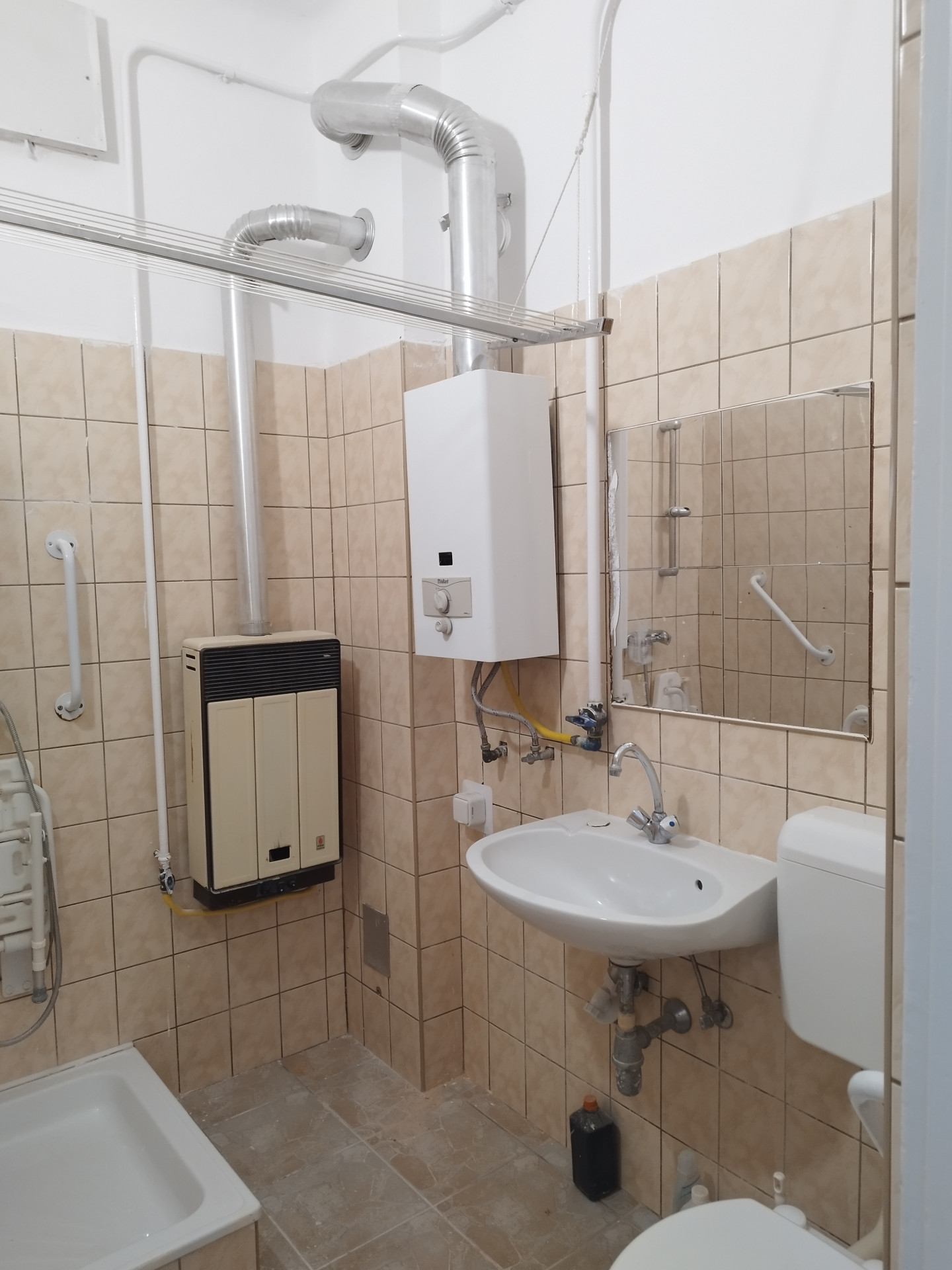 A fájl már létezik a célhelyen: import/kepek/5726720.jpg
For sale house Szolnok  57 m<sup>2</sup> 32.9 millió Ft