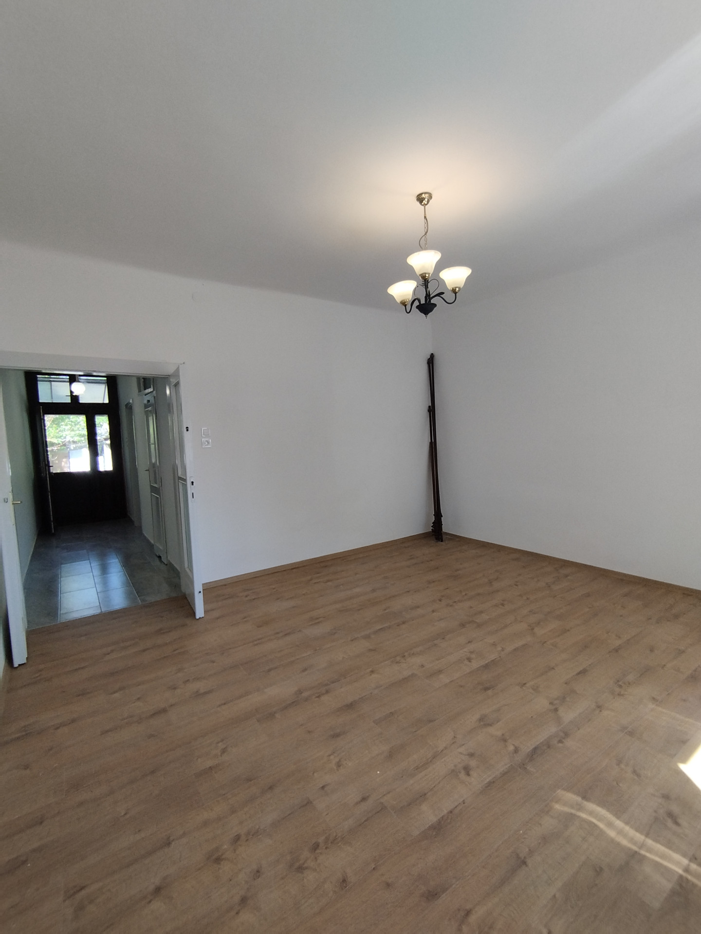 A fájl már létezik a célhelyen: import/kepek/5726726.jpg
For sale house Szolnok  57 m<sup>2</sup> 32.9 millió Ft