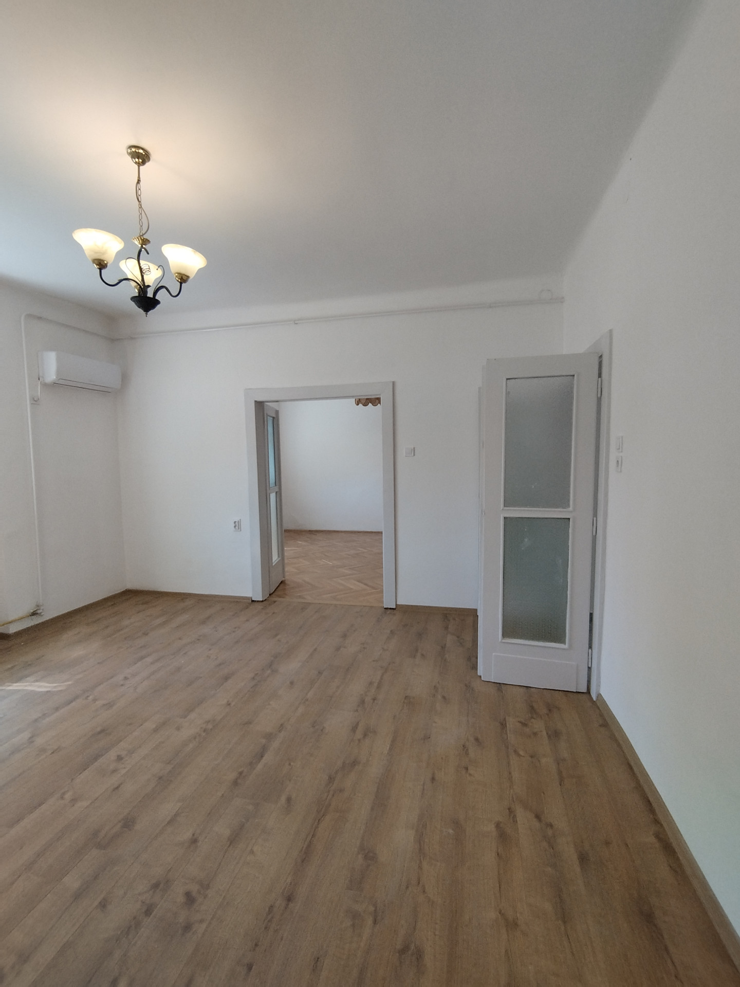 A fájl már létezik a célhelyen: import/kepek/5726728.jpg
For sale house Szolnok  57 m<sup>2</sup> 32.9 millió Ft
