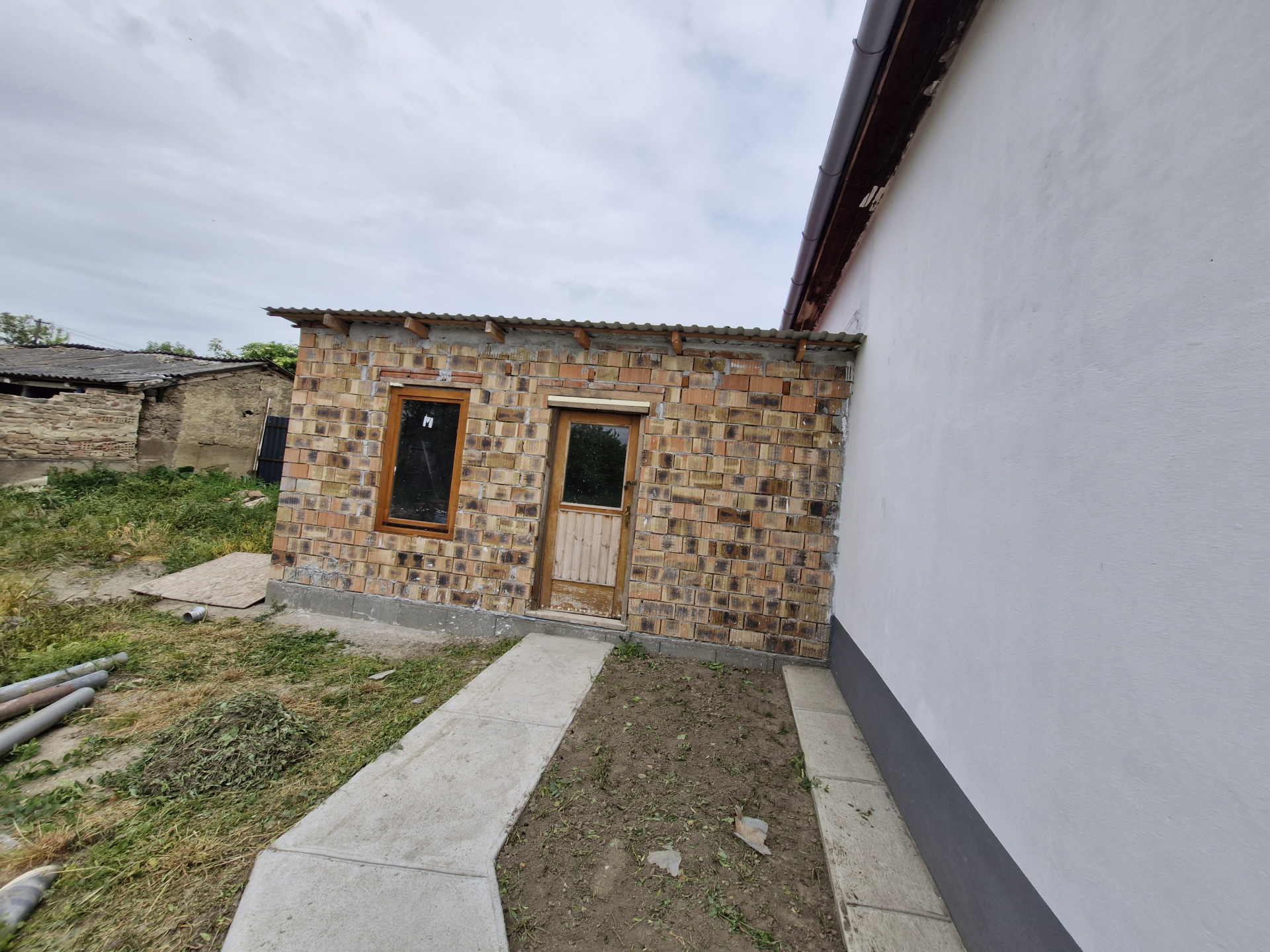 A fájl már létezik a célhelyen: import/kepek/5737448.jpg
For sale house Kunmadaras  72 m<sup>2</sup> 13.9 millió Ft