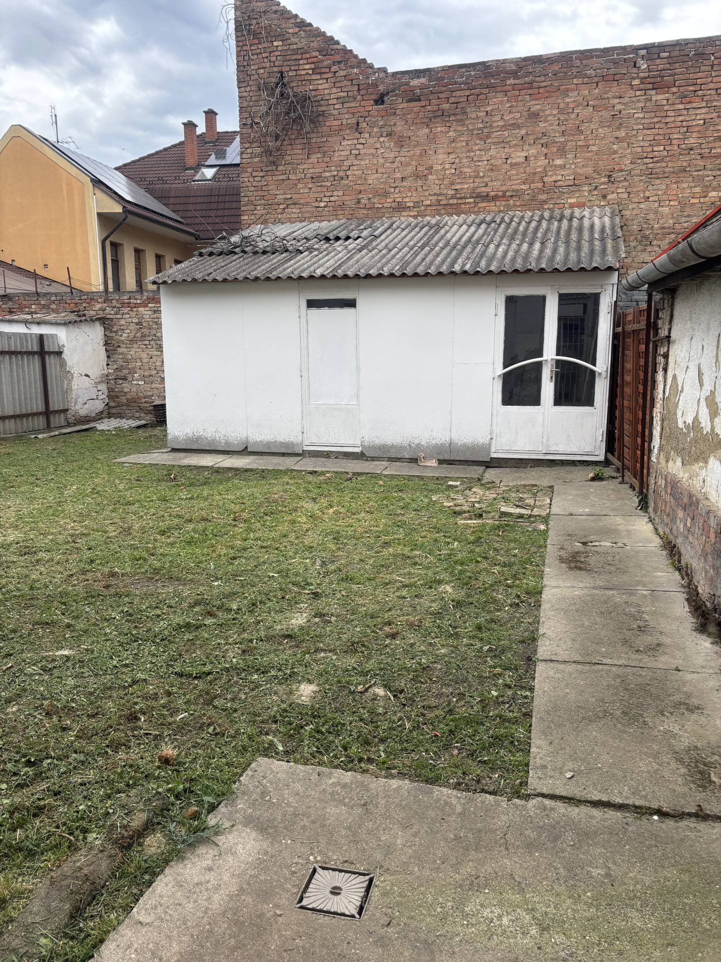 A fájl már létezik a célhelyen: import/kepek/5749830.jpg
Eladó üzlethelyiség Szolnok  74 m<sup>2</sup> 36.9 millió Ft
