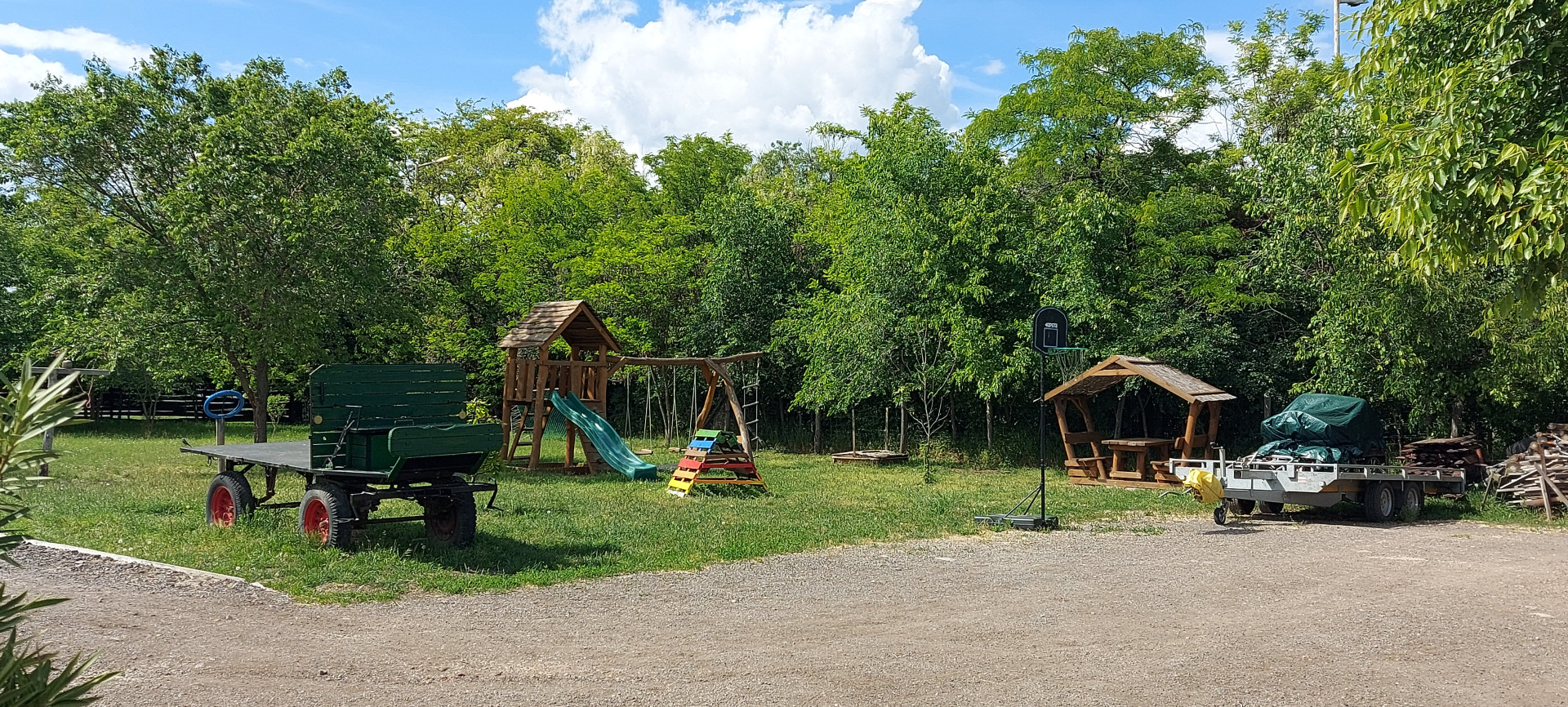 A fájl már létezik a célhelyen: import/kepek/5752946.jpg
For sale Estate Szolnok  251 m<sup>2</sup> 219 millió Ft