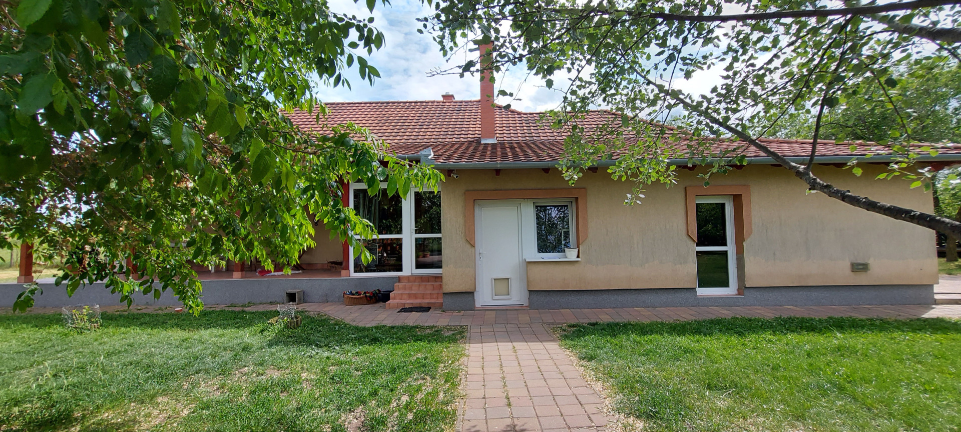 A fájl már létezik a célhelyen: import/kepek/5752974.jpg
For sale Estate Szolnok  251 m<sup>2</sup> 219 millió Ft
