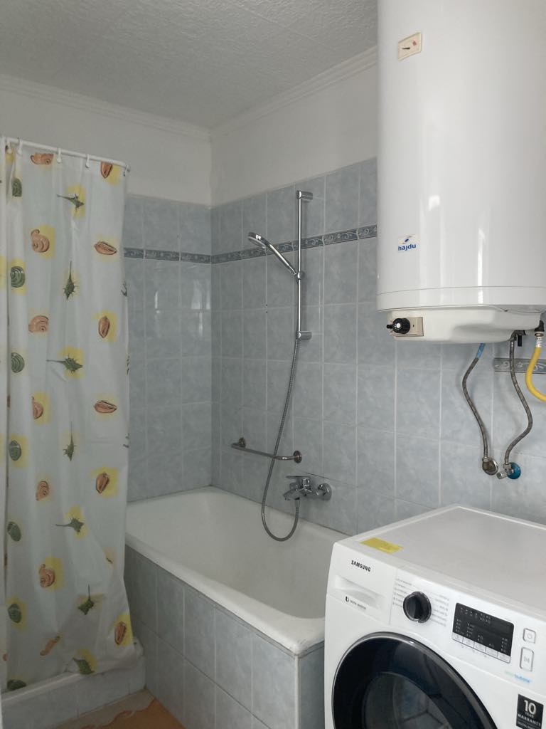 A fájl nem létezik a célhelyen: import/kepek/5760002.jpg. Másolás...
Kép sikeresen importálvaEladó Családi ház Újszász  89 m<sup>2</sup> 37 millió Ft