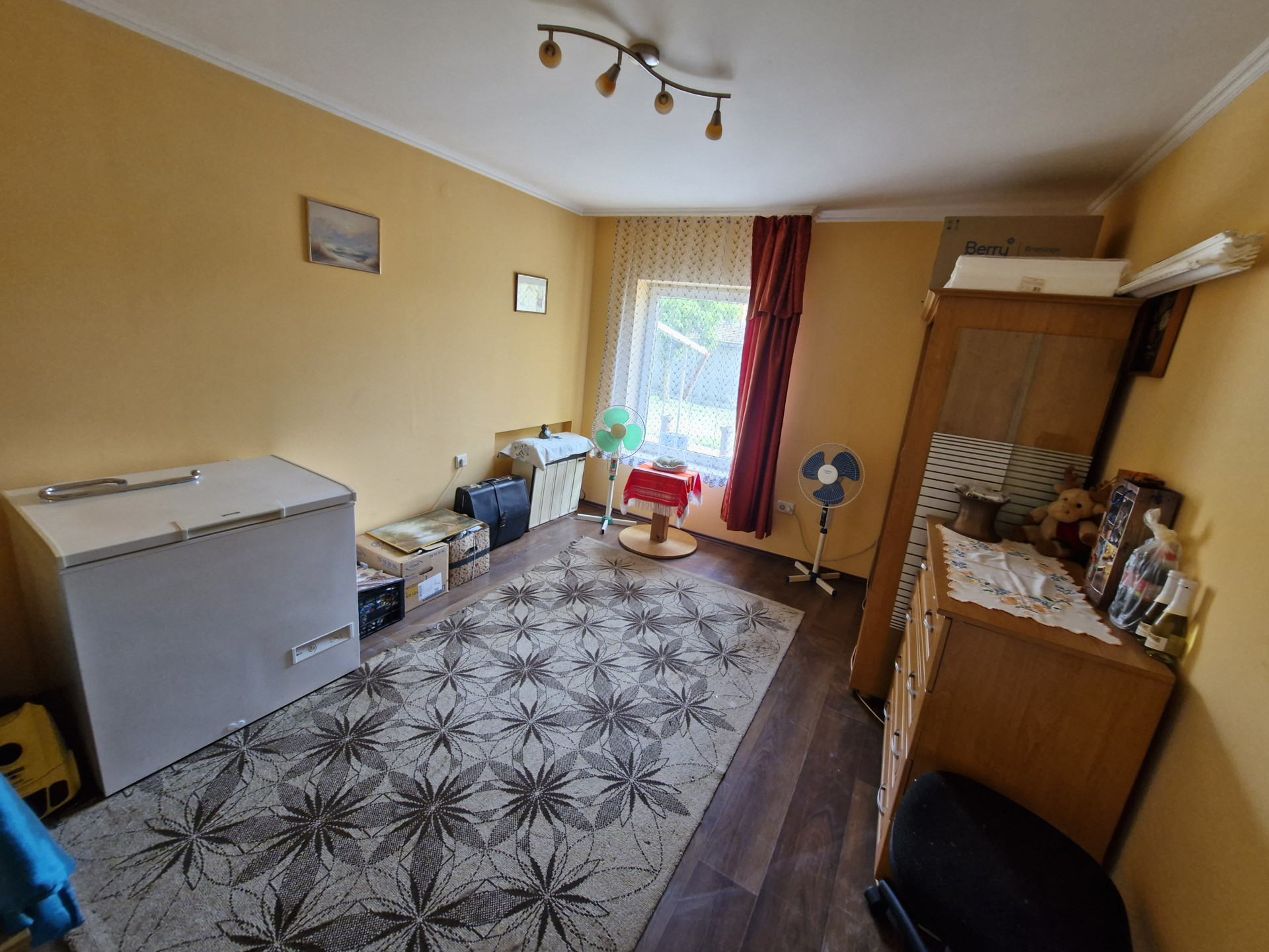 A fájl már létezik a célhelyen: import/kepek/5768913.jpg
For sale house Tiszajenő  80 m<sup>2</sup> 14.9 millió Ft
