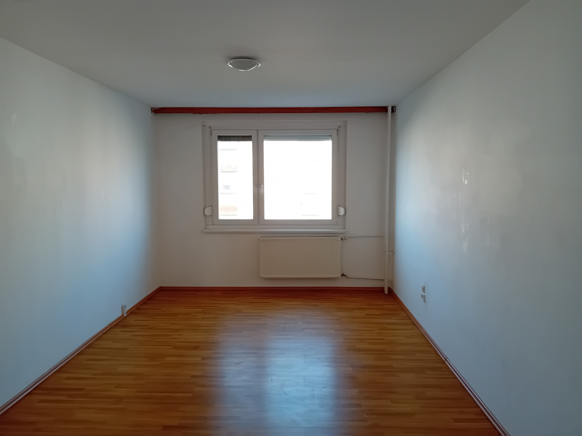 A fájl már létezik a célhelyen: import/kepek/5783630.jpg
Eladó Panellakás Győr  62 m<sup>2</sup> 43.9 millió Ft