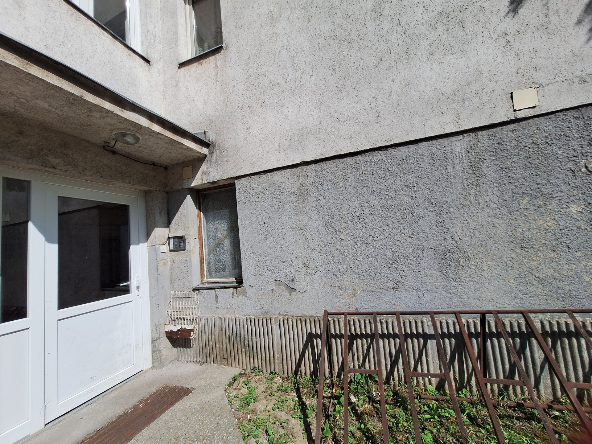 A fájl már létezik a célhelyen: import/kepek/5787489.jpg
Eladó Téglalakás Győr  49 m<sup>2</sup> 39.9 millió Ft