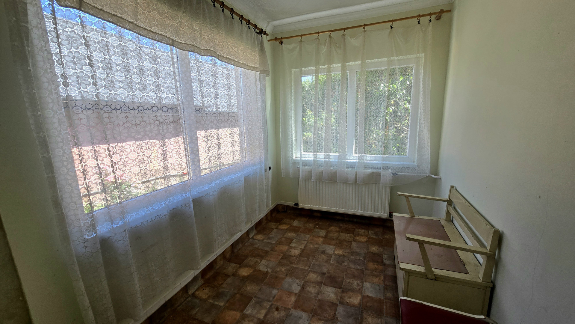 A fájl már létezik a célhelyen: import/kepek/5798993.jpg
Eladó Családi ház Girincs  76 m<sup>2</sup> 15.9 millió Ft