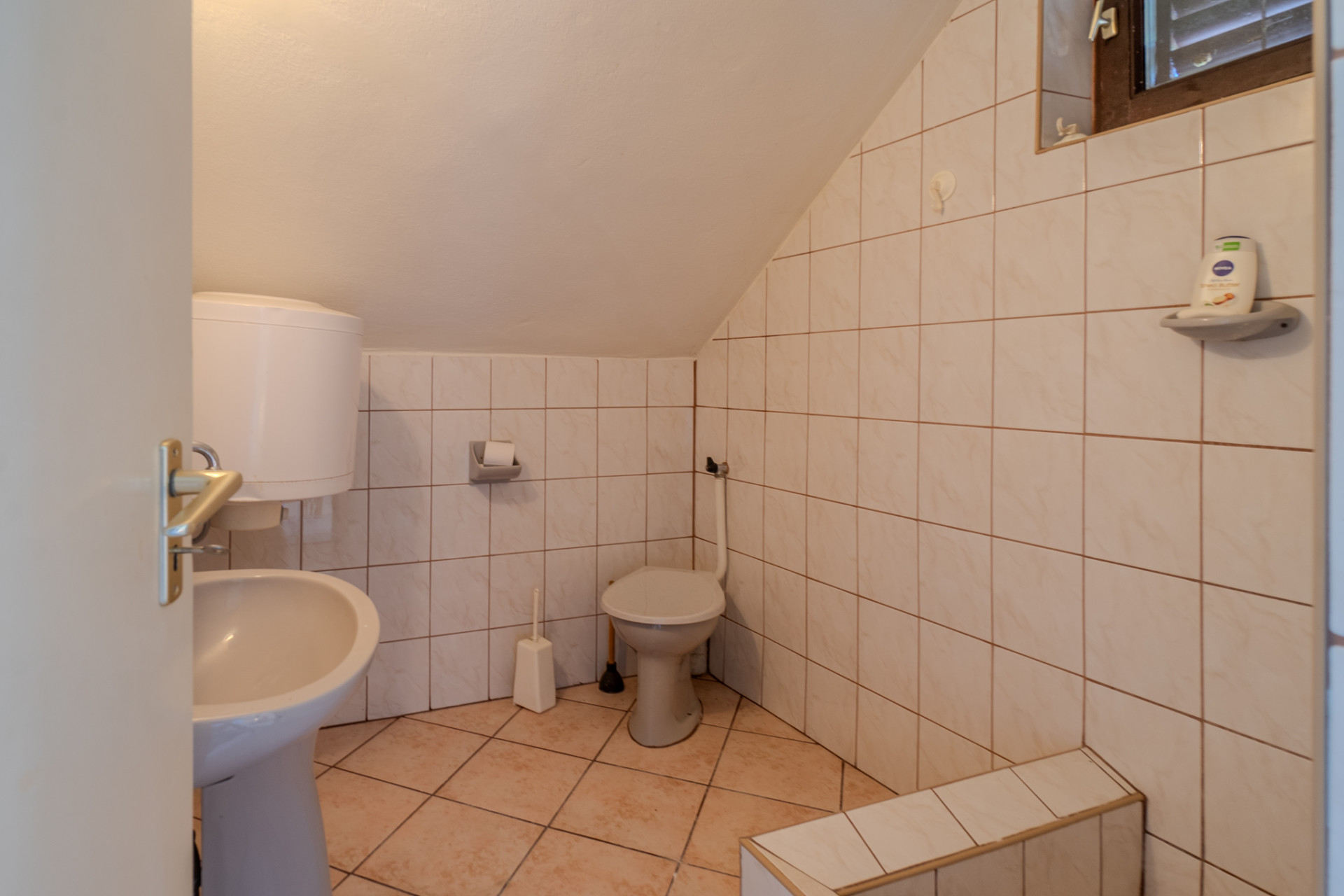 A fájl már létezik a célhelyen: import/kepek/5806276.jpg
Eladó nyaraló Polgár  82 m<sup>2</sup> 18.9 millió Ft