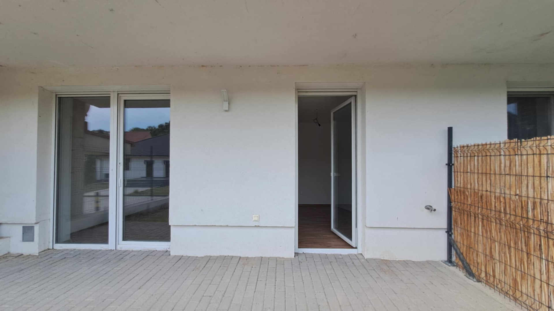 A fájl már létezik a célhelyen: import/kepek/5817006.jpg
Eladó Téglalakás Lábatlan  63 m<sup>2</sup> 59.9 millió Ft