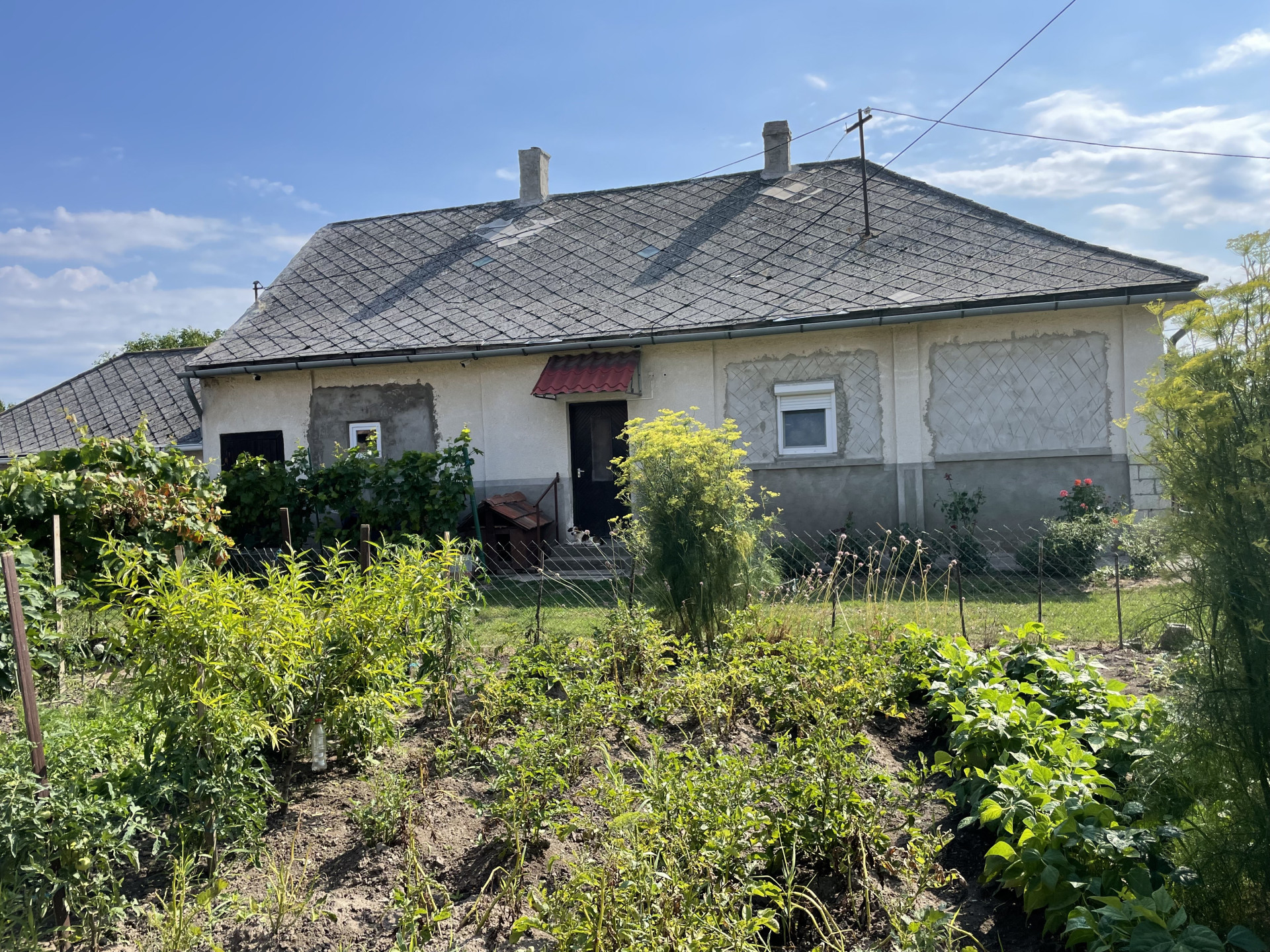 A fájl már létezik a célhelyen: import/kepek/5827747.jpg
Eladó Családi ház Mezőzombor  81 m<sup>2</sup> 13.2 millió Ft