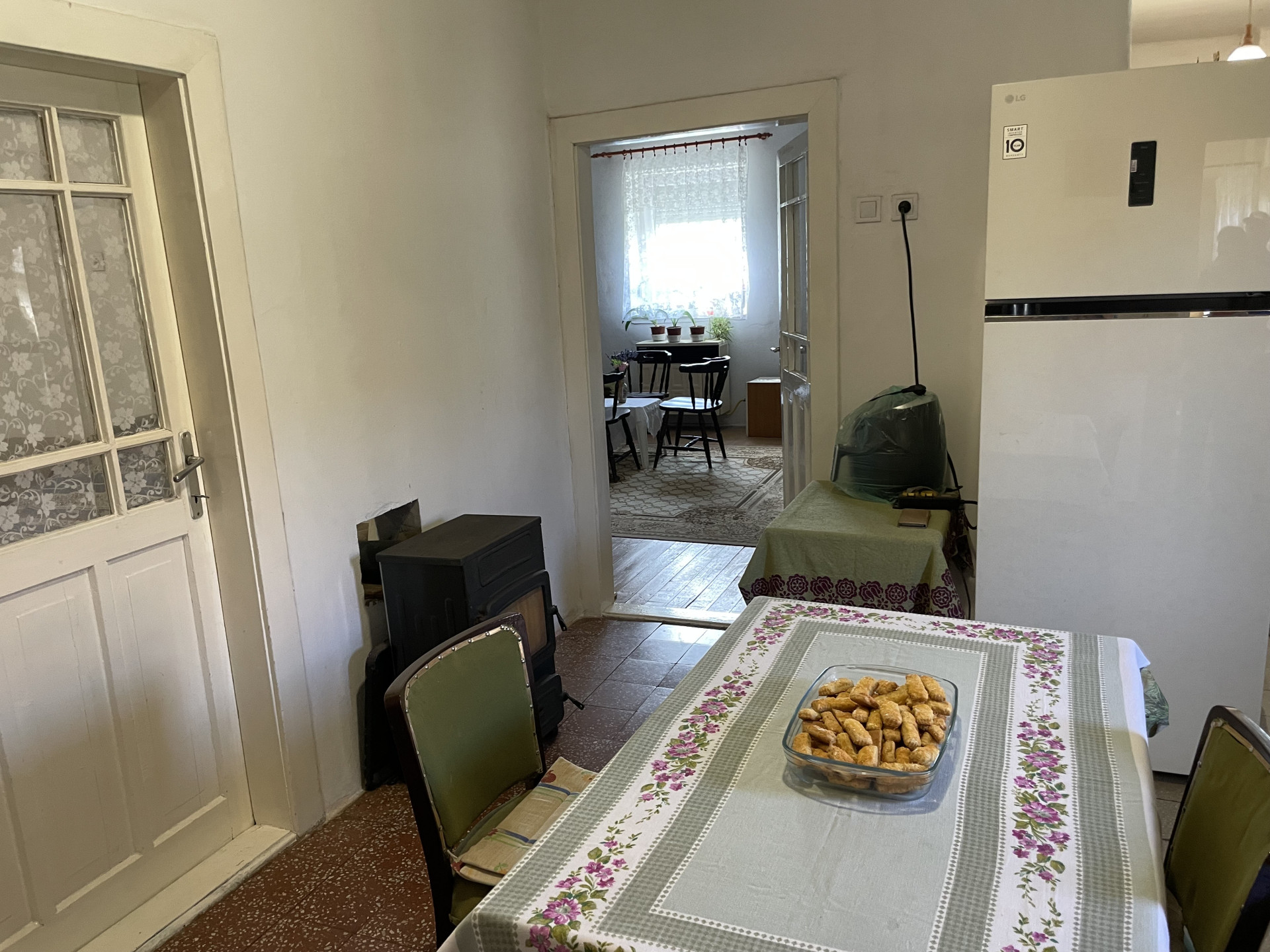 A fájl már létezik a célhelyen: import/kepek/5827755.jpg
Eladó Családi ház Mezőzombor  81 m<sup>2</sup> 13.2 millió Ft