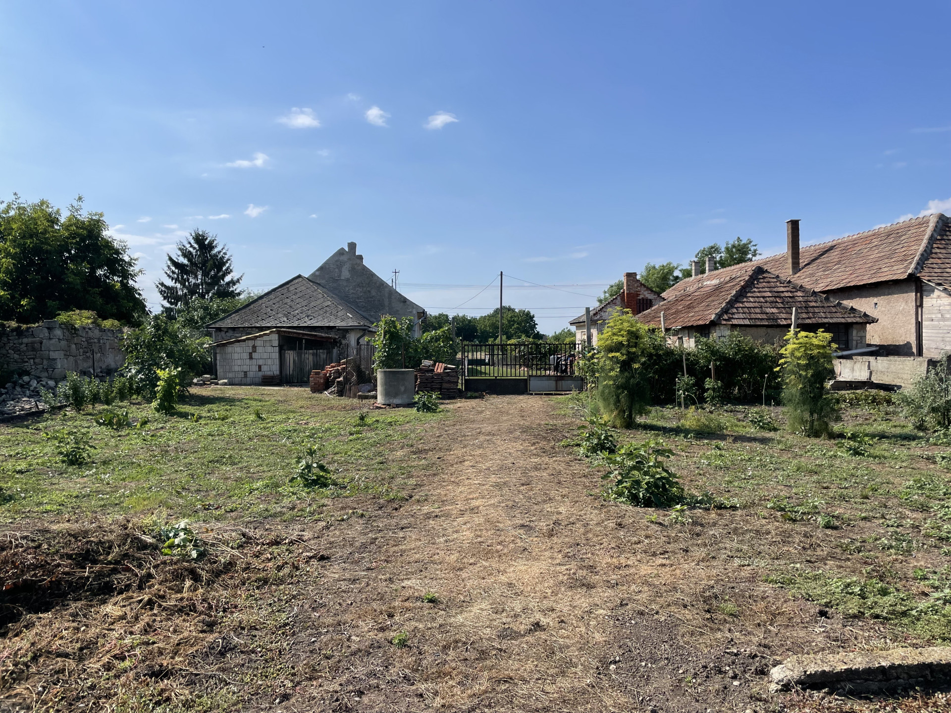 A fájl már létezik a célhelyen: import/kepek/5827759.jpg
Eladó Családi ház Mezőzombor  81 m<sup>2</sup> 13.2 millió Ft