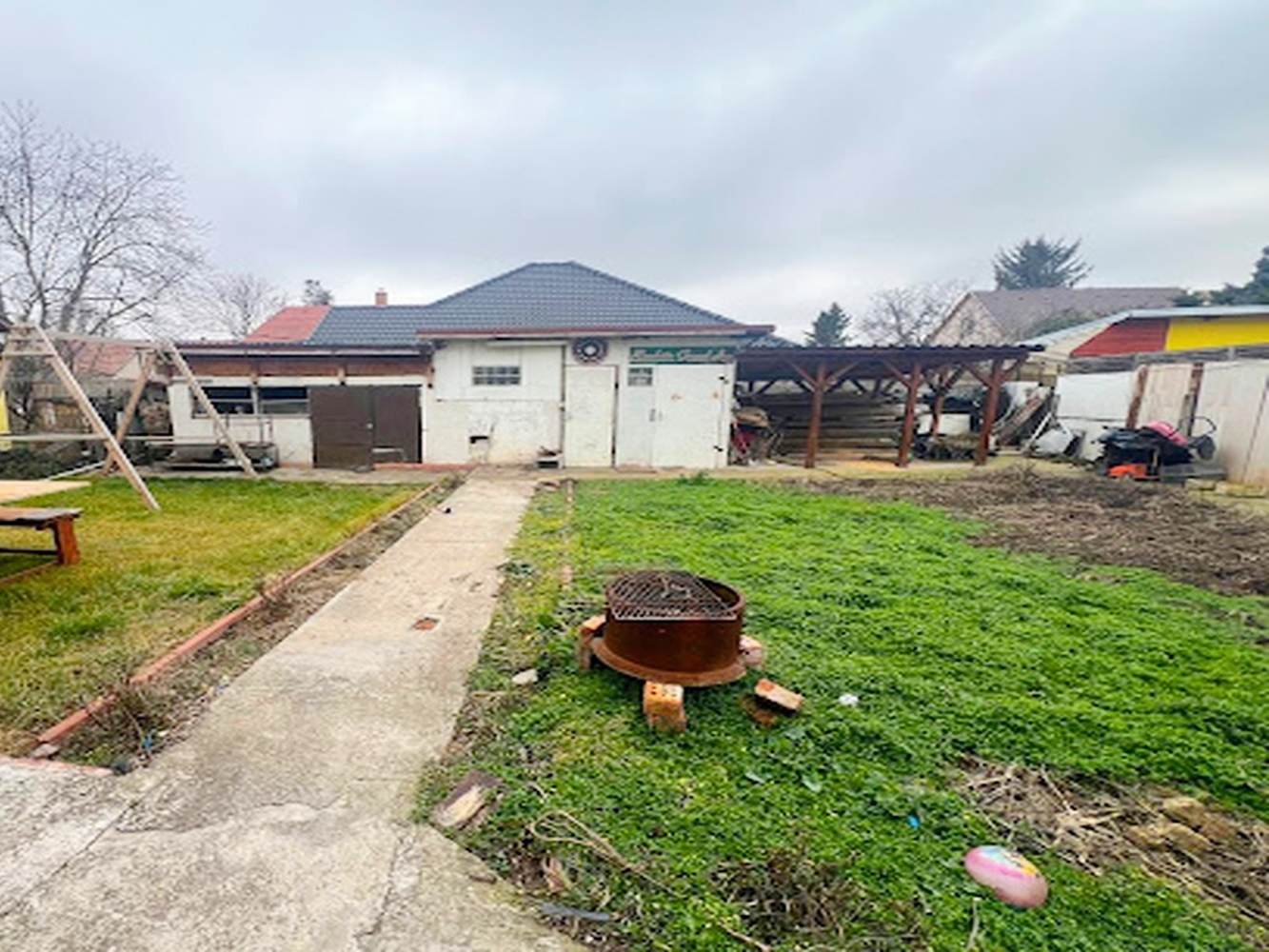 A fájl már létezik a célhelyen: import/kepek/5828340.jpg
For sale house Pomáz  140 m<sup>2</sup> 84.9 millió Ft