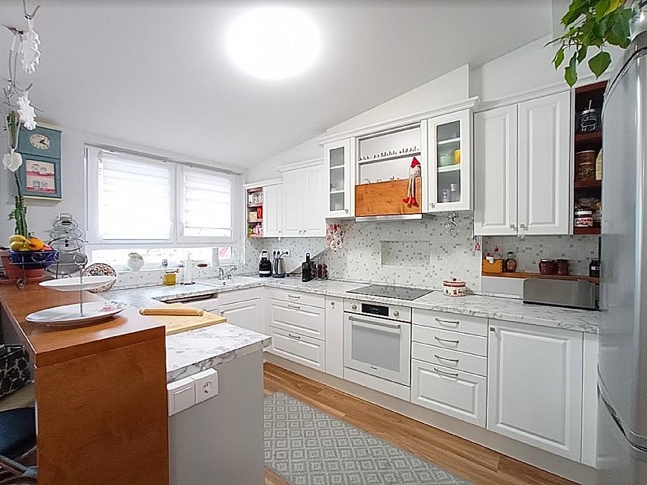 A fájl már létezik a célhelyen: import/kepek/5828390.jpg
For sale house Budapest, III. kerület  392 m<sup>2</sup> 264.9 millió Ft