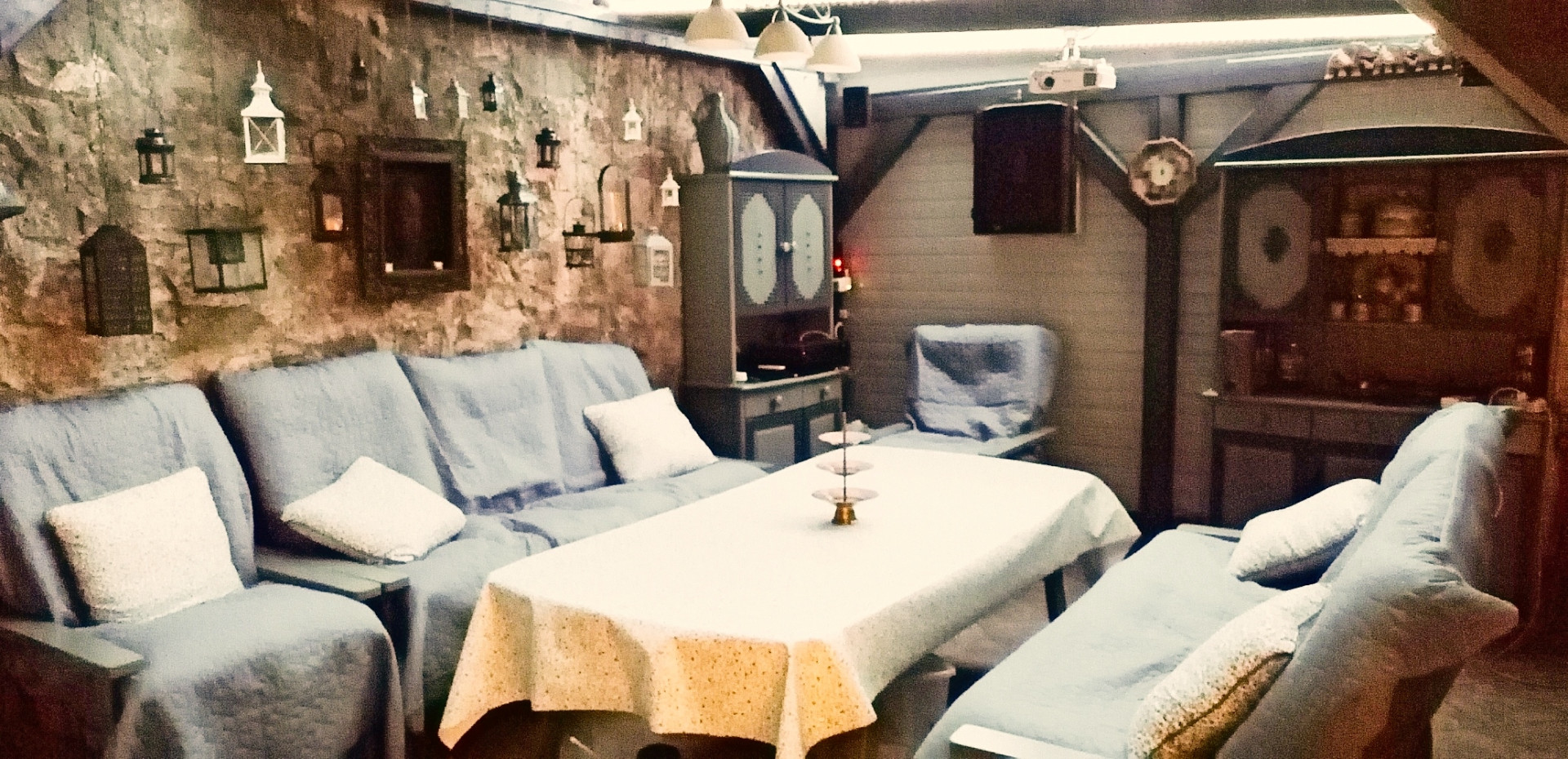 A fájl már létezik a célhelyen: import/kepek/5828561.jpg
For sale Office in family house Tata  307 m<sup>2</sup> 139 millió Ft