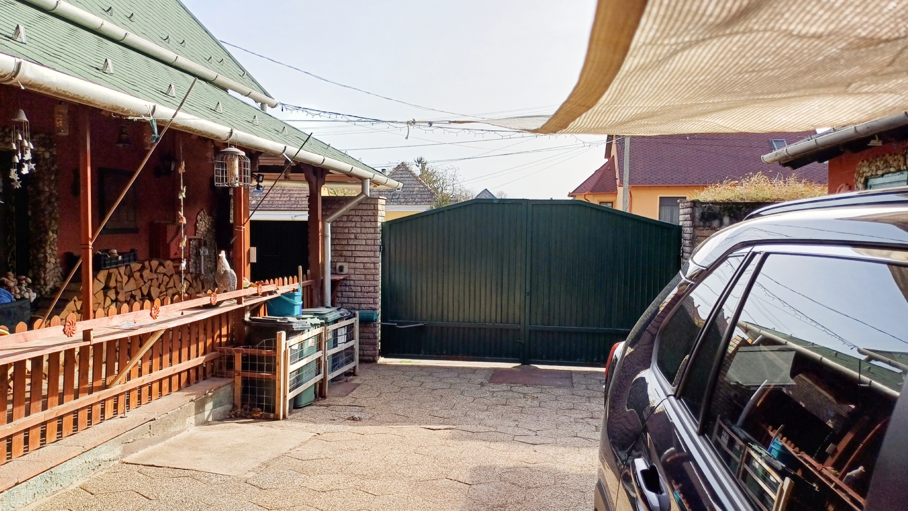 A fájl már létezik a célhelyen: import/kepek/5828562.jpg
For sale Office in family house Tata  307 m<sup>2</sup> 139 millió Ft