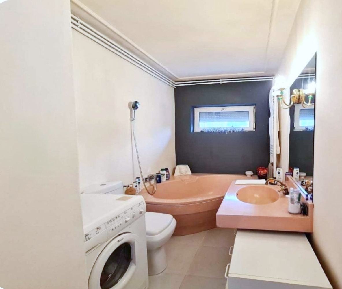 A fájl már létezik a célhelyen: import/kepek/5828572.jpg
For sale house Budapest, III. kerület  132 m<sup>2</sup> 138.9 millió Ft