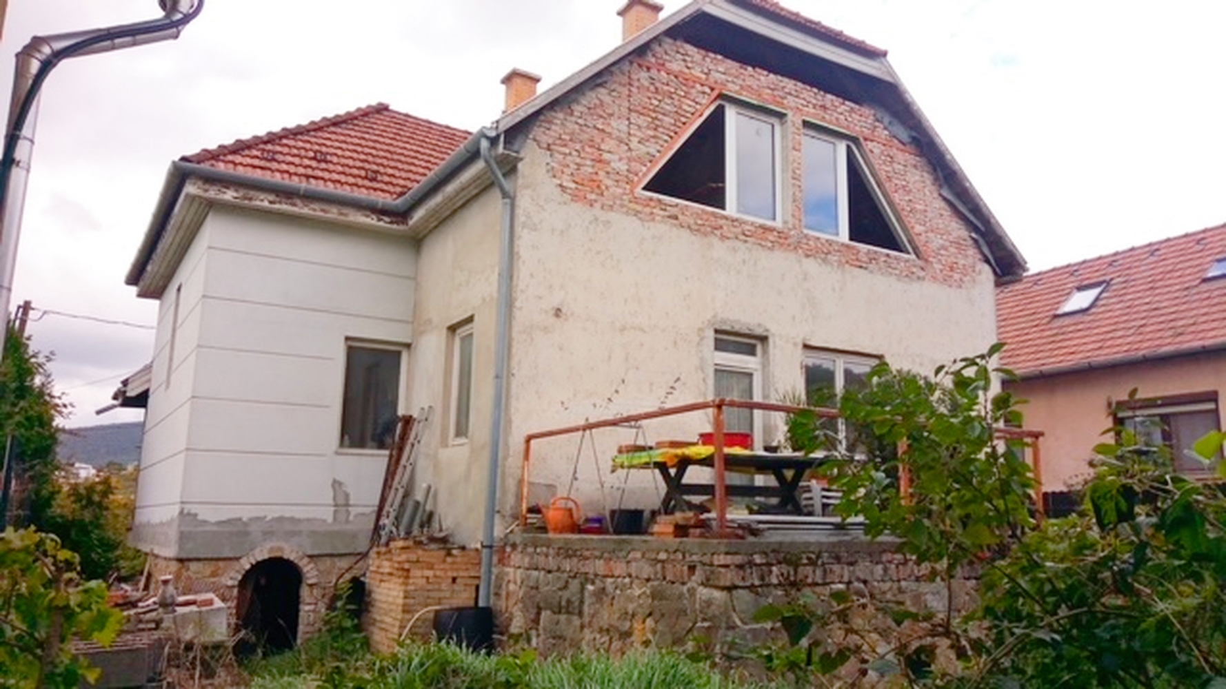 A fájl már létezik a célhelyen: import/kepek/5828757.jpg
For sale house Pomáz  165 m<sup>2</sup> 71 millió Ft