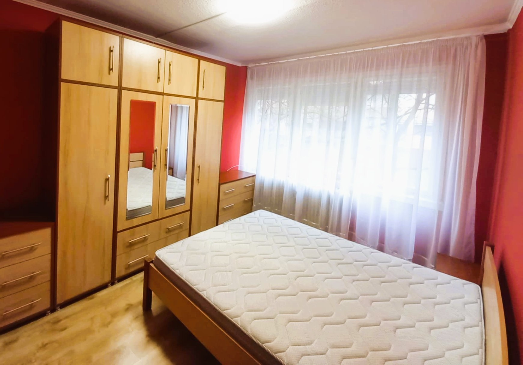 A fájl már létezik a célhelyen: import/kepek/5832154.jpg
Eladó Panellakás Szolnok  54 m<sup>2</sup> 30.9 millió Ft