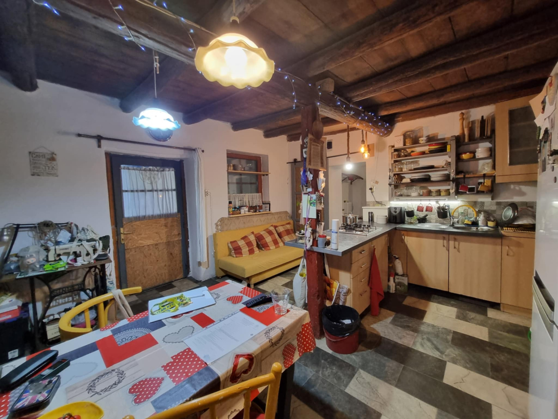 A fájl már létezik a célhelyen: import/kepek/5838116.jpg
Eladó Családi ház Tiszapüspöki  104 m<sup>2</sup> 12.9 millió Ft