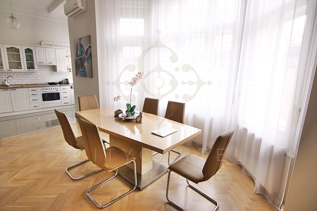 A fájl már létezik a célhelyen: import/kepek/vizjeles_1813475.jpg
For sale flat Budapest, V. kerület  98 m<sup>2</sup> 199 millió Ft