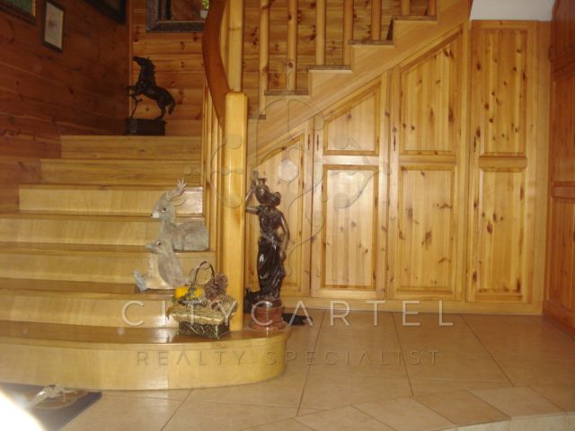 A fájl már létezik a célhelyen: import/kepek/vizjeles_1830532.jpg
Eladó Családi ház Ceglédbercel  1000 m<sup>2</sup> 1200000 EUR