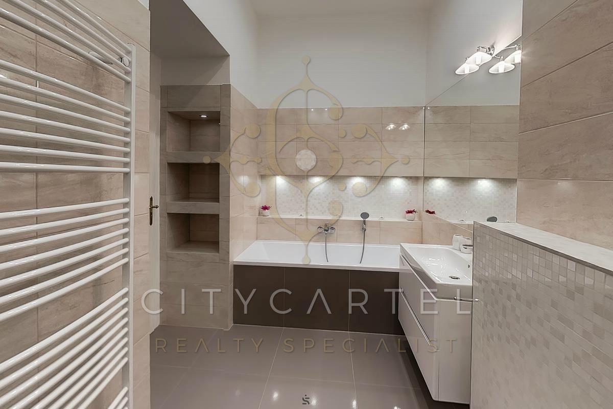 A fájl már létezik a célhelyen: import/kepek/vizjeles_2490219.jpg
For sale flat Budapest, V. kerület  134 m<sup>2</sup> 7000 EUR