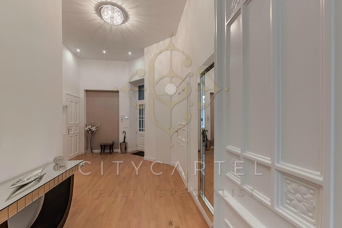 A fájl már létezik a célhelyen: import/kepek/vizjeles_2490223.jpg
For sale flat Budapest, V. kerület  134 m<sup>2</sup> 7000 EUR