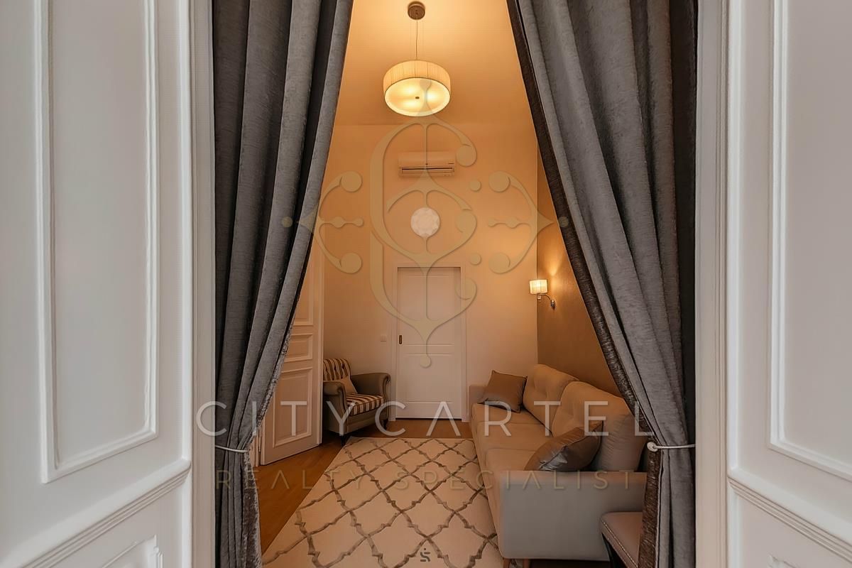 A fájl már létezik a célhelyen: import/kepek/vizjeles_2490227.jpg
For sale flat Budapest, V. kerület  134 m<sup>2</sup> 7000 EUR