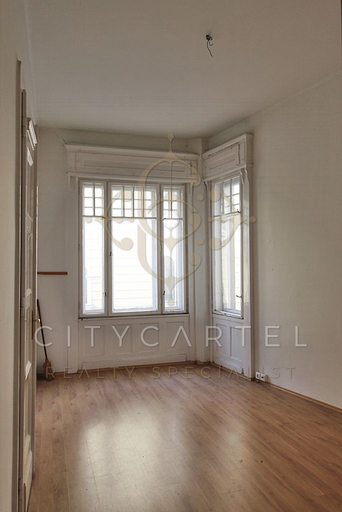 A fájl már létezik a célhelyen: import/kepek/vizjeles_2507330.jpg
For sale Office building Székesfehérvár  1130 m<sup>2</sup> 500 millió Ft