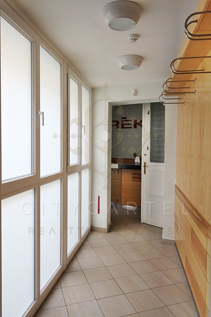 A fájl már létezik a célhelyen: import/kepek/vizjeles_2507345.jpg
For sale Hotel, guesthouse Székesfehérvár  1130 m<sup>2</sup> 500 millió Ft